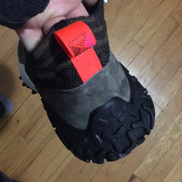 Bnwb adidas w/ faux fur sneakers - Picture 3 of 8